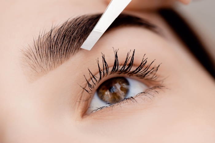 Explore the tips from Amaraya beauty center to take care of hair extensions
