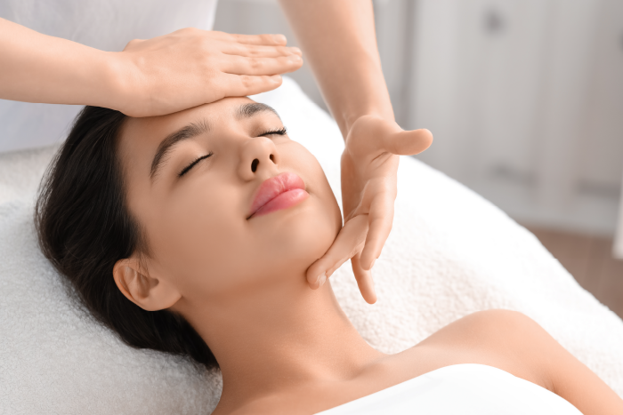 Facial Massage in Dubai