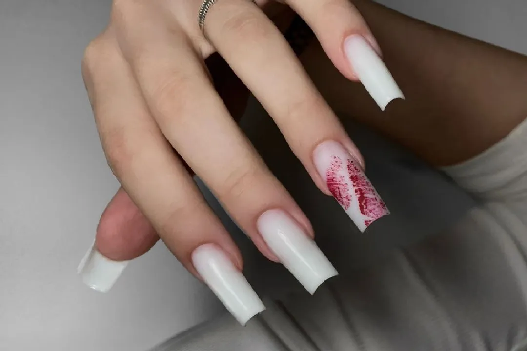 Acrylic nails and Gel nails Dubai