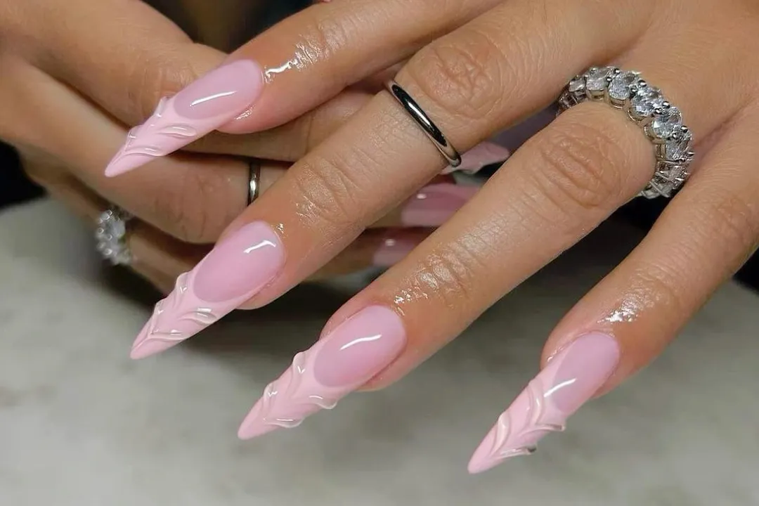 Nail Extension in Dubai: Long-Lasting, Elegant Nails Designed for Real Life